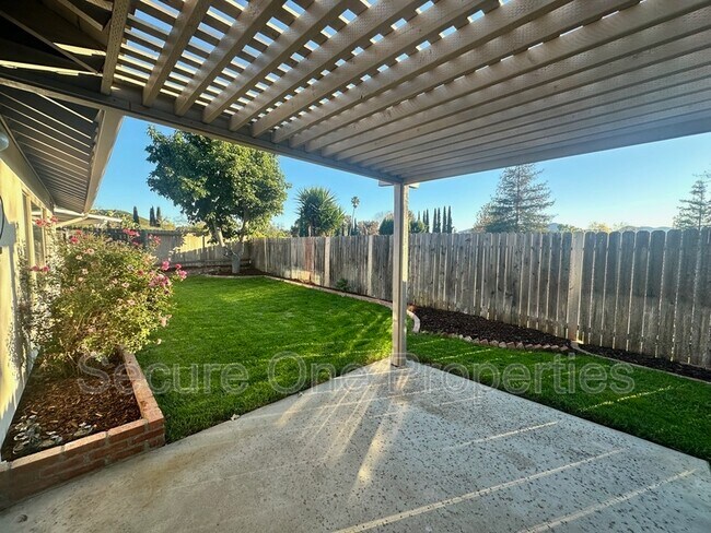 Building Photo - 2738 W Appalachian Ct