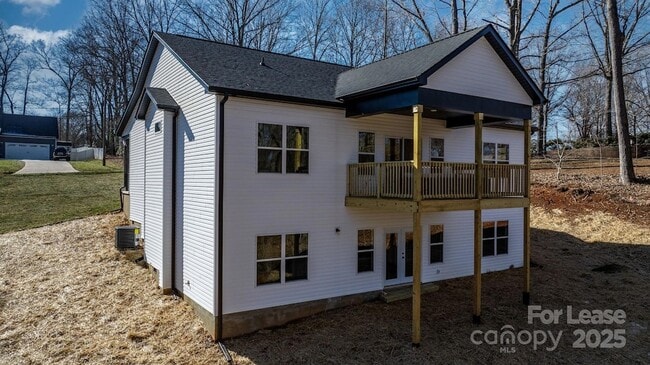 Building Photo - 115 Brentwood Dr