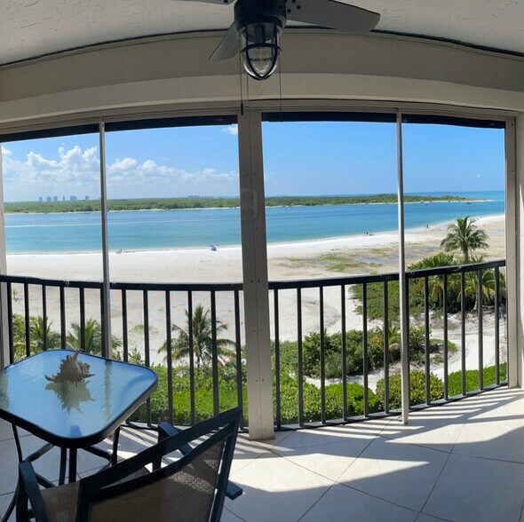 Screened Lanai - 8400 Estero Blvd