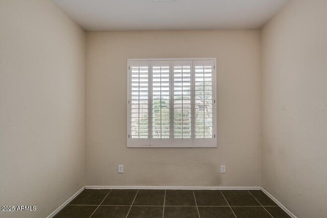 Building Photo - 1604 W Morse Dr