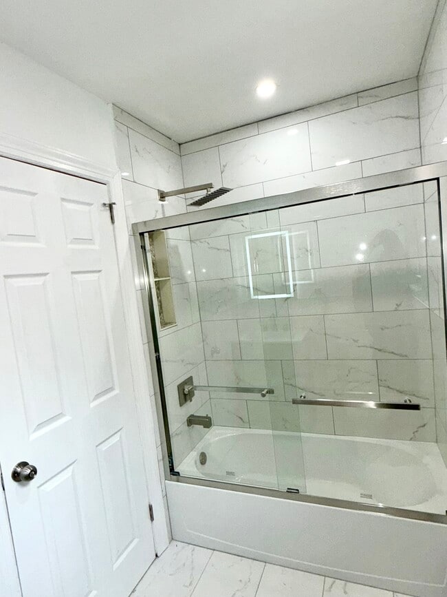 Building Photo - 71 HP Cobe-Cale LLC