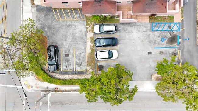 Building Photo - 1371 NW 3rd St