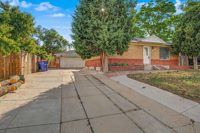 Building Photo - 7071 Ruth Way