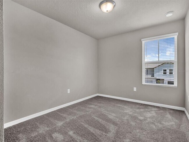 Building Photo - 743 Legacy Dr