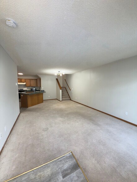 Building Photo - 8647 Quarry Ridge Ln