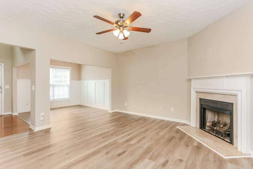 Building Photo - 398 Glenleigh Dr