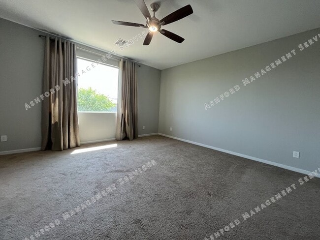 Building Photo - Beautiful 3-Bedroom Home in Sky Crossing w...