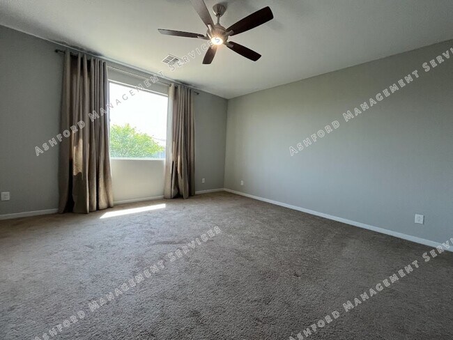 Building Photo - Beautiful 3-Bedroom Home in Sky Crossing with Modern Upgrades