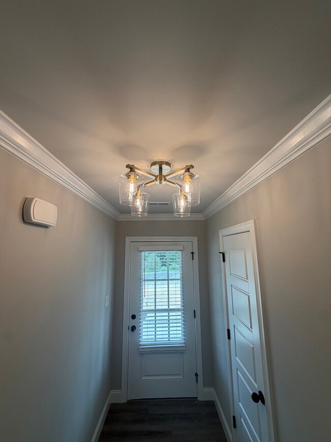 Building Photo - 2632 Parkers Mdw Ln