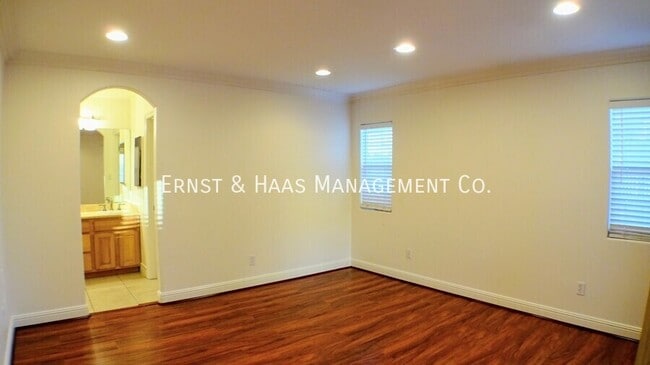 Building Photo - 1148 Termino Ave