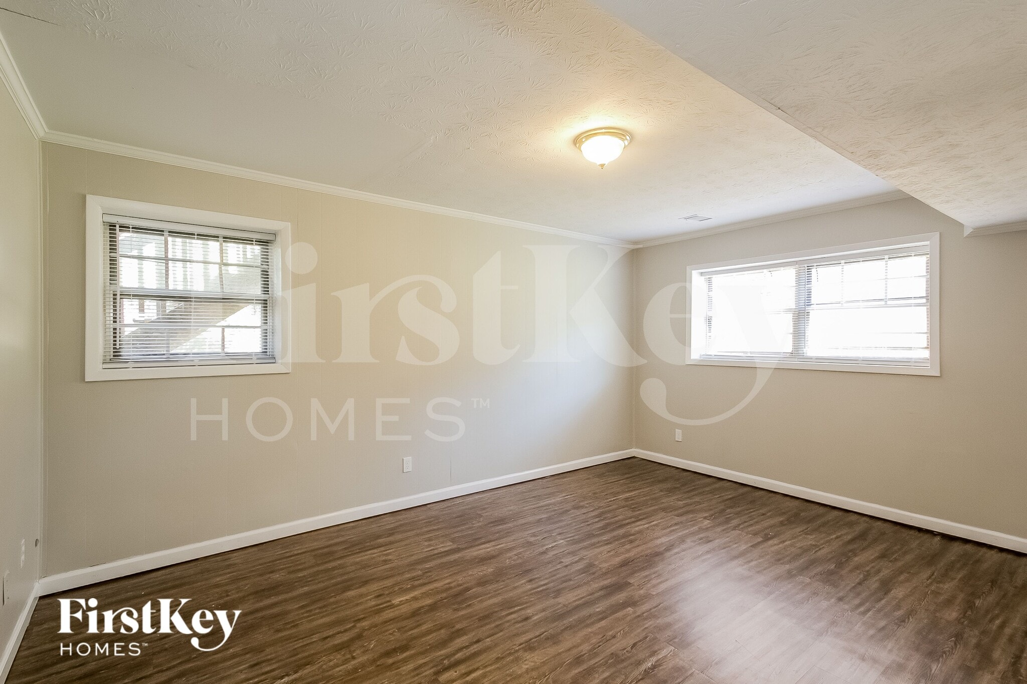 Building Photo - 4163 Northstrand Dr