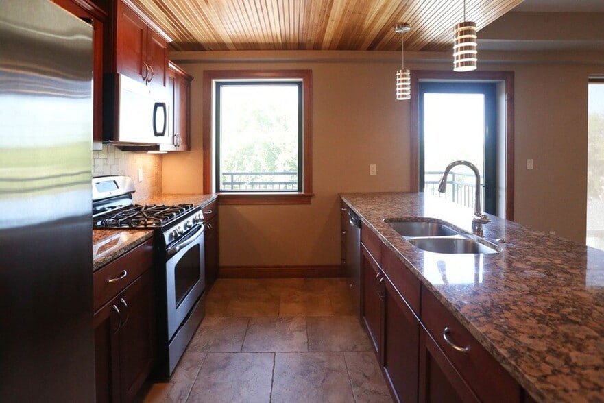 Interior Photo - North Light Luxury Lofts