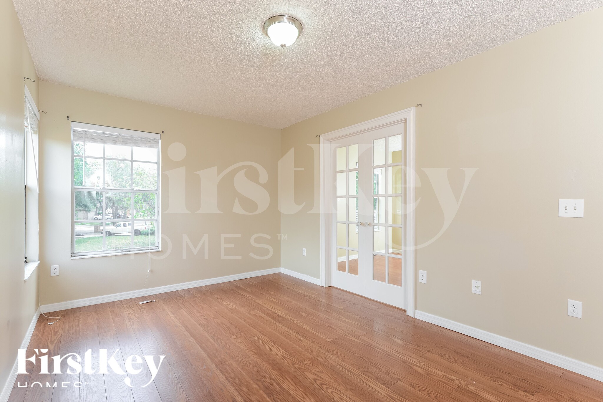 Building Photo - 870 Stone Chapel Ct