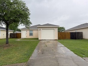 Building Photo - 4406 Thistle Pond Ct