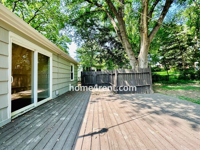 Building Photo - Beautiful Ranch Style, Overland Park Home ...