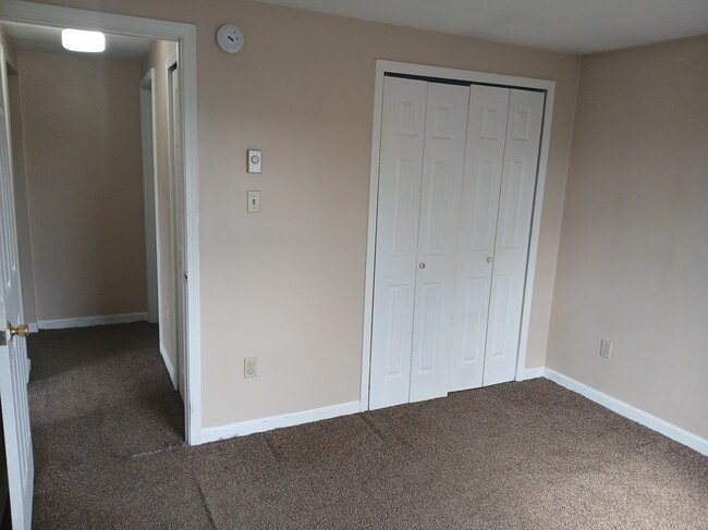 Primary Photo - 1106 Hazel Dr