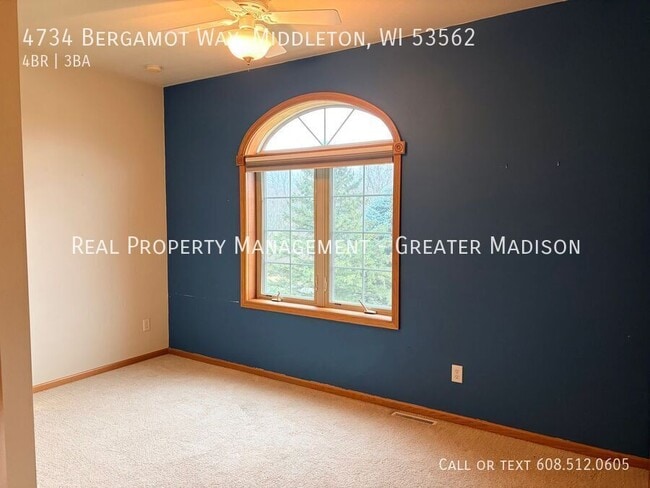 Building Photo - 4734 Bergamot Way