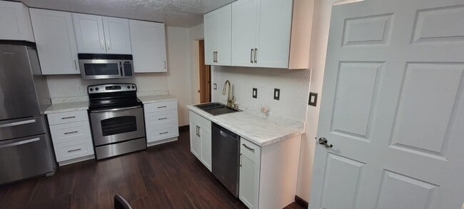 Building Photo - 7039 Claudia Hill Ln