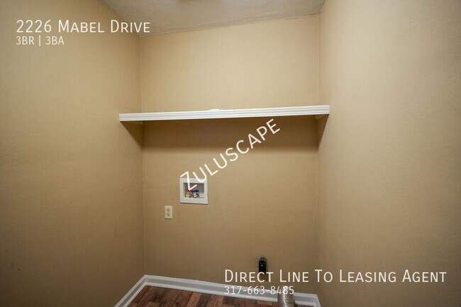 Building Photo - 2226 Mabel Dr