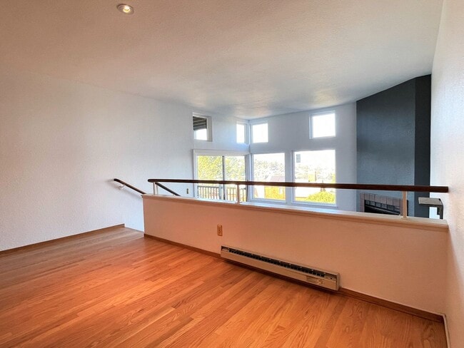 Building Photo - 515 Headlands Ct