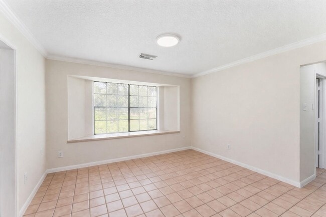 Building Photo - 7825 Hughes Ranch Rd