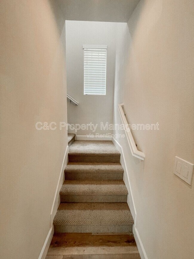 Building Photo - 581 Rosa Monte Wy