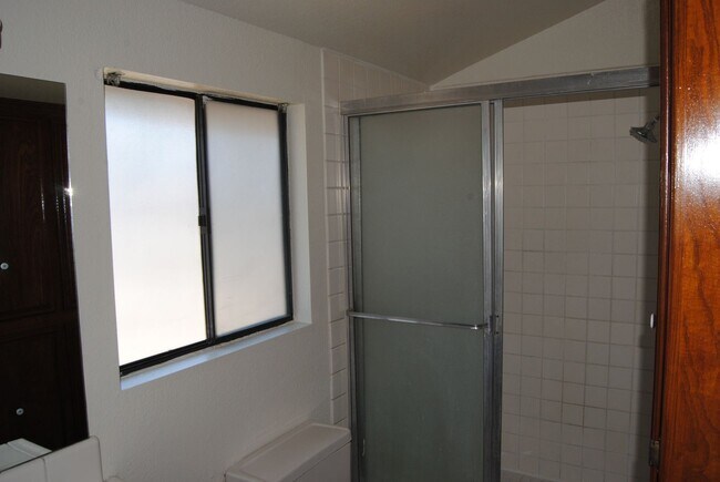 Building Photo - 3520 Ashe Rd