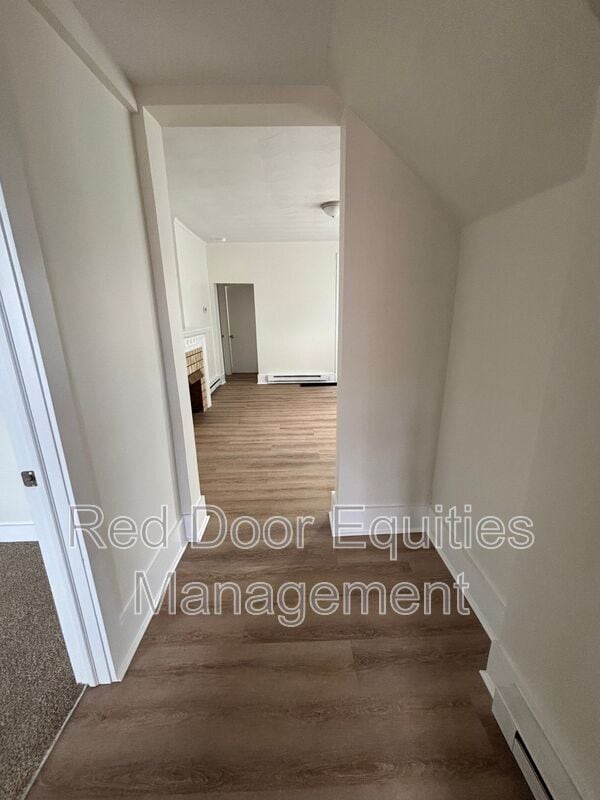 Building Photo - 522 N High St