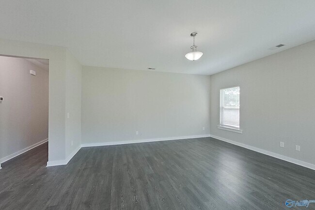 Building Photo - 344 White Oak Cir