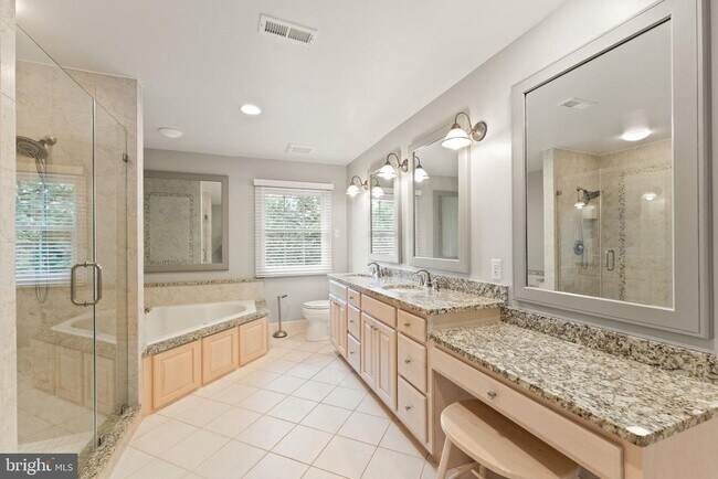 Building Photo - 46448 Montgomery Pl