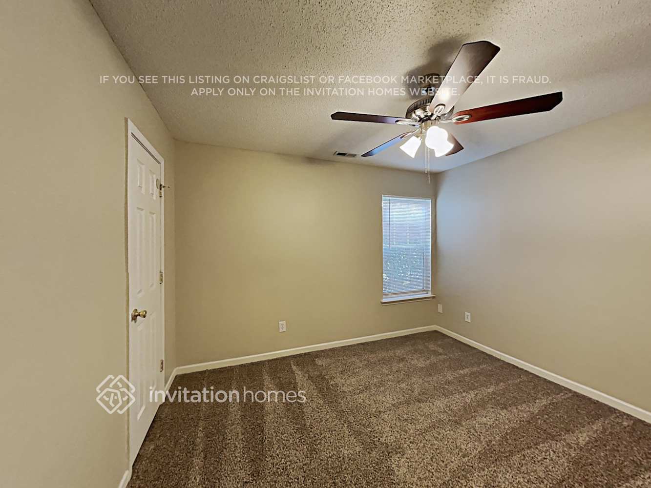 Building Photo - 4012 Edgeview Dr