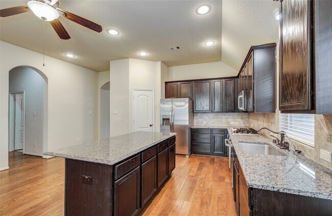 Building Photo - 8215 Laughing Falcon Trail