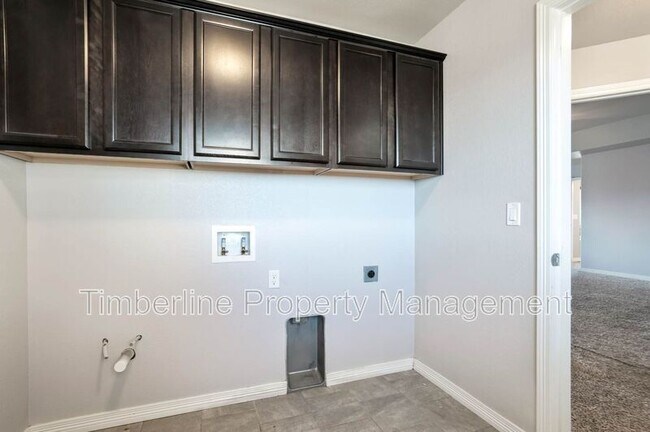 Building Photo - 10202 Boulder Ridge Dr