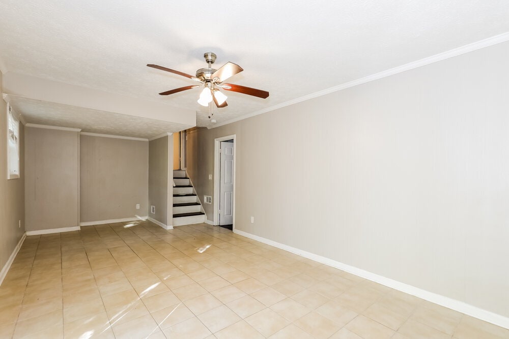 Building Photo - 446 Wexwood Dr