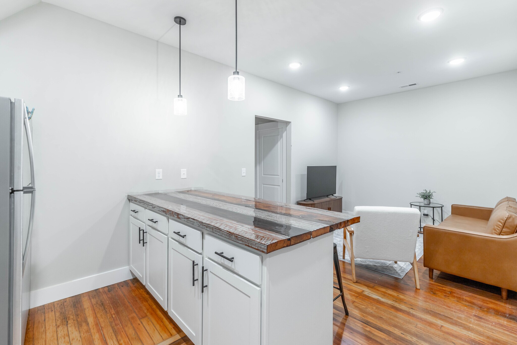 Building Photo - 1108 McCallie Ave