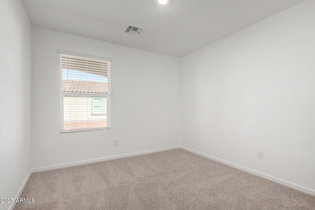 Building Photo - 1459 E Peggy Dr