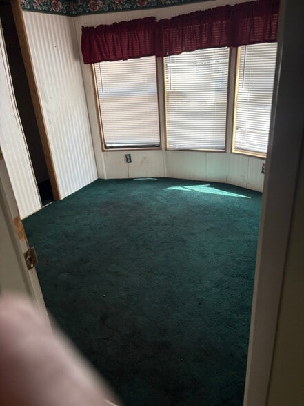 Building Photo - 3276 Mt Tabor Rd