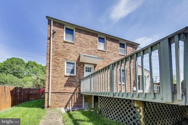 Building Photo - 4600 Jones Bridge Rd
