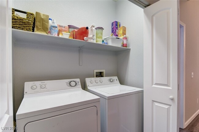 Building Photo - 7450 S Eastern Ave