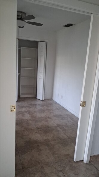 Building Photo - 2381 Papaya Dr