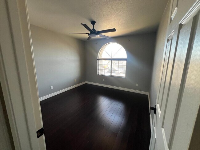 Building Photo - 11175 W Ashley Chantil Dr