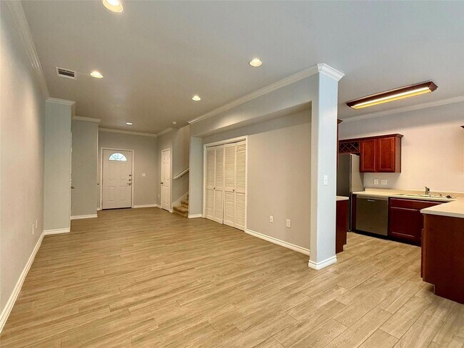 Building Photo - 12250 Abbey Glen Ln