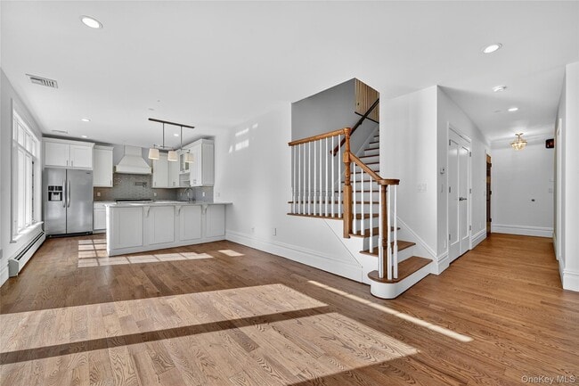 Building Photo - 165 Piermont Ave