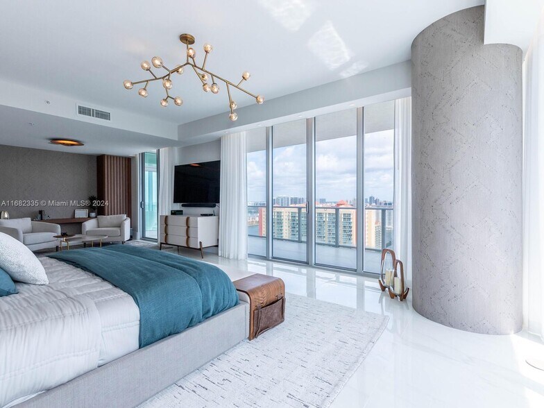 Building Photo - 330 Sunny Isles Blvd