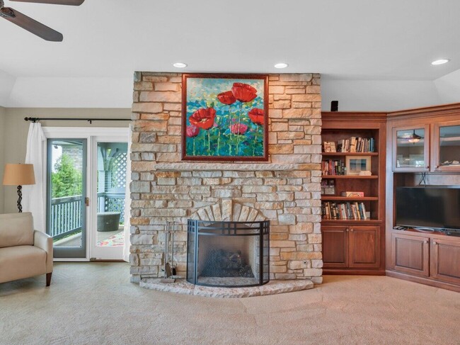 Building Photo - 106 Michigan Ct