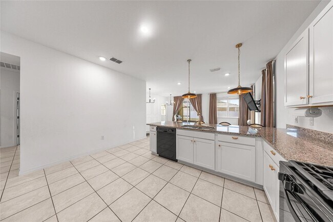 Building Photo - 7664 SW 63rd Ln Rd