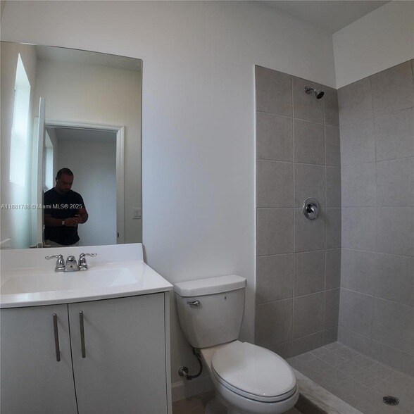 Building Photo - 35761 SW 178th Ct