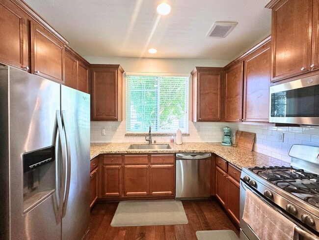 Building Photo - 3682 Verona Terrace