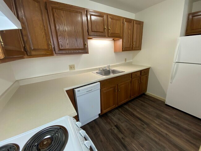 Building Photo - 124 Orange St