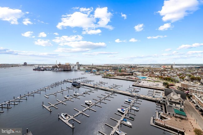 Building Photo - 100 Harborview Dr
